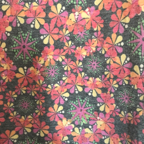 LuLaRoe shirts NWT brand new classic 3 included - Picture 4 of 6